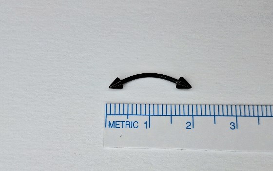 پیرسینگ ابرو مشکی کد