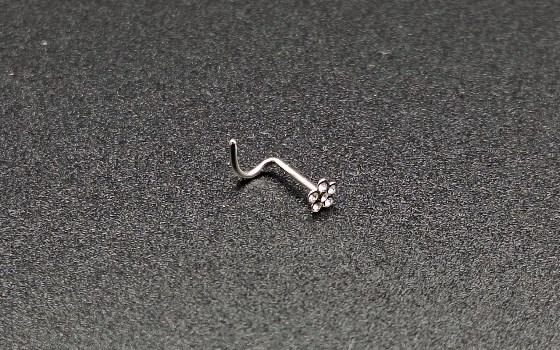 پیرسینگ پره بینی HC نگین گل کد