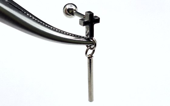 گوشواره میخی آویز صلیب کد 1086